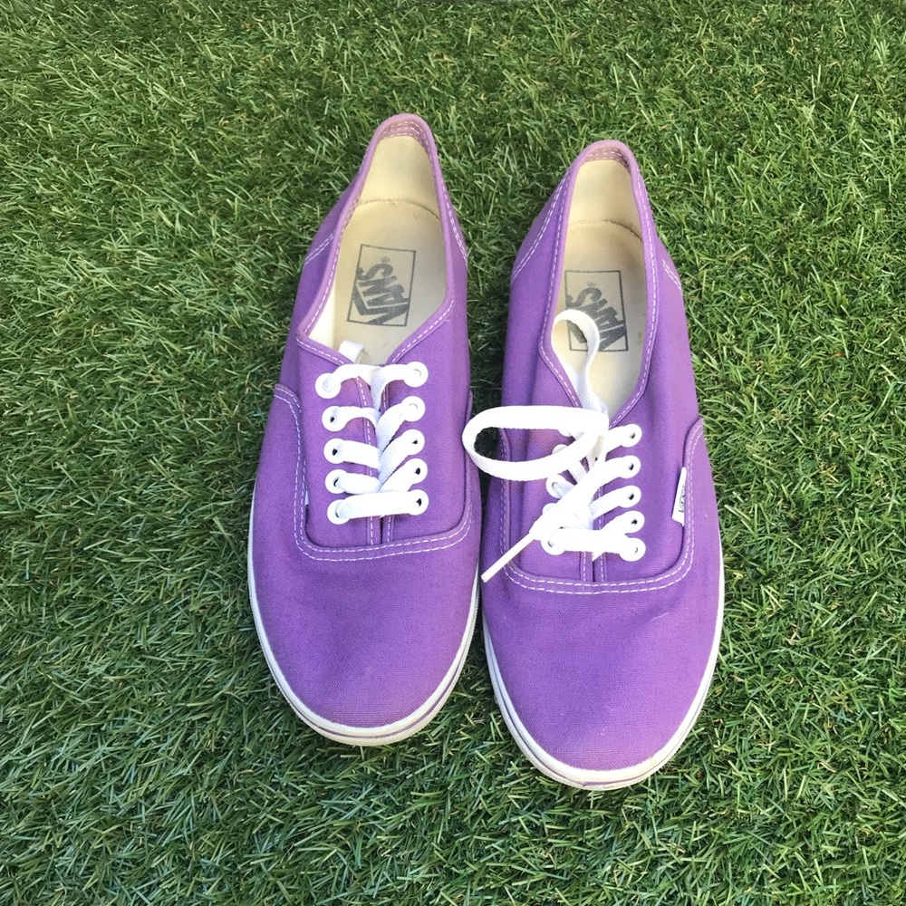 Women’s lo pro Vans